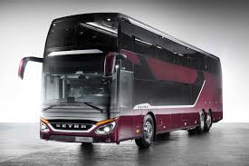 Mundo Quatro Rodas Mercedes Benz Daimler Buses Launches New Buse Bus Double Decker Bus Bus Coach