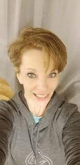 Francine Fenton's Instagram, Twitter & Facebook