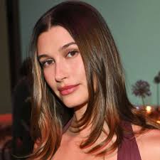 I Feel Like Halle Berry's Flippy 2025 Oscars Bob Is Smiling at Me — See  Photos