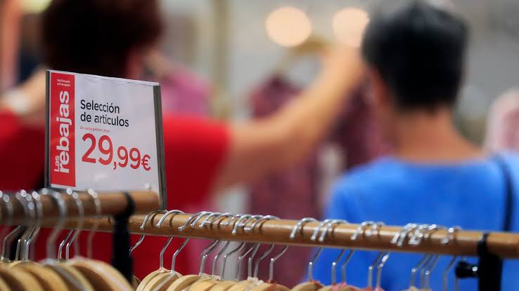 Las horas extras no pagadas impidieron crear 64.490 empleos en España en el  segundo trimestre de 2023 | Economía nacional e internacional | Cinco Días