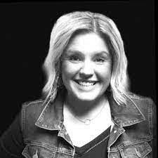 Kate Nuber's Instagram, Twitter & Facebook