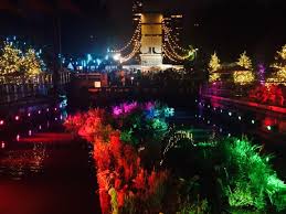 The spruce street harbor park is an urban beach located in penn's landing in philadelphia, pennsylvania. Spruce Street Harbor Park To Remain Open Extra Month Updated