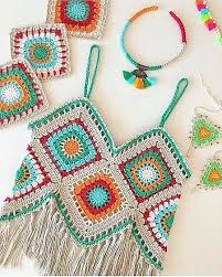 But in this tutorial i will show you how you can crochet a beautiful top using this simple pattern. How To Crochet A Granny Square Crop Top In Any Size The Snugglery