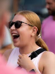 autumn nails are a go 🍂🤎 autumn nail inspo, brown nails, autumnal nails.