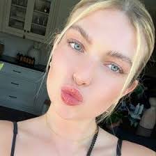 Gracie Fraser's Instagram, Twitter & Facebook