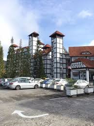 See 159 traveler reviews, 221 candid photos, and great deals for avillion cameron highlands, ranked #9 of 23 hotels in tanah rata and rated 3.5 of 5 at tripadvisor. Open Air Car Park Just In Front Of The Hotel Entrance Picture Of Heritage Hotel Cameron Highlands Tanah Rata Tripadvisor
