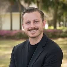 Martha Leighton's Instagram, Twitter & Facebook