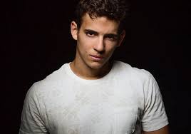 Hoy cerramos una etapa juntos. Who Is Miguel Herran Rio Bio Height Weight Age Girlfriend