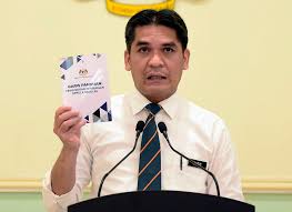 From the government of malaysia scholarship. Don T Send Unwell Children To School Education Minister Tells Parents Nestia