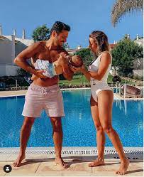Her birth sign is cancer and her life path number is 9. Sofia Arruda Mostra As Primeiras Ferias A 3 Tudo Perfeito