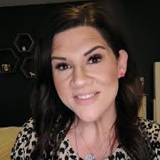 Lacey Frazier's Instagram, Twitter & Facebook