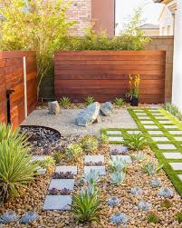As the image above for an example which uses the subject of the garden of stone, in making a beautiful garden really don't need to use the huge land but if you're not as interested in the subject above then you are able to see the subject of some other rock park below. How To Design Beautiful Rock Garden In Your Home
