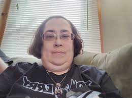 Introduction and birthday sharing in hippie community