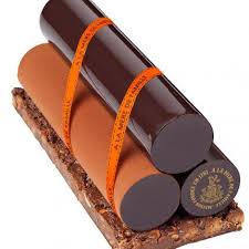 Une Selection Enchantee De Buches De Noel De Patissiers Buche De Noel Chocolat Patissiere