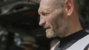 Gary Mckee's Instagram, Twitter & Facebook