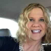 Angela Giroux's Instagram, Twitter & Facebook