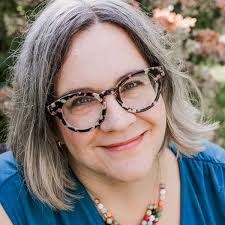 Amazon.com: The Gown: A Novel of the Royal Wedding: 9780062674951: Robson,  Jennifer: Books