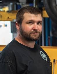 Tyler Huntington's Instagram, Twitter & Facebook