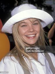 569 Julie Mccullough Photos & High Res Pictures