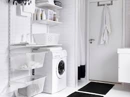 A hublot frontal ou à chargement par le dessus, les modèles s'adaptent à vos attentes et disposent d'une capacité et d'une puissance variables. Bien Integrer Sa Machine A Laver Dans Son Interieur Elle Decoration