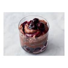 Schokomousse Mit Kirschen Aus Der Sendung Jamies 5 Zutaten Kuche Donnerstags Primetime Paytv Jami Mousse Rezepte Schokoladenmousse Rezept Mousse Dessert