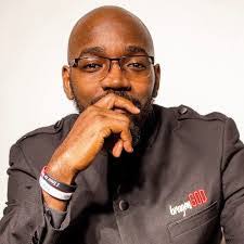 Jonathan Lomax's Instagram, Twitter & Facebook