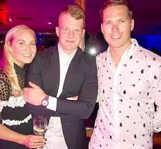 Ronald koeman is a dutch football manager and former footballer. Bartina Koeman Wiki Ronald Koeman S Wife Age Children Biography More