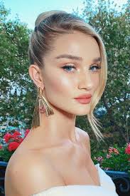 Revamp Your Look with These Trendy Hairstyles: Unlock Your Style Potential!