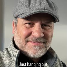 What a girl wants? A tattoo, according to Amanda Bynes. 🫶 More