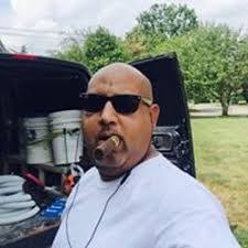 Edwin Tavarez's Instagram, Twitter & Facebook