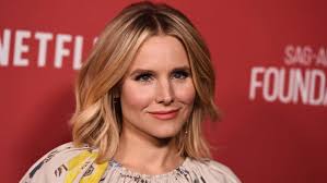 Kristen Bell shares Anna ornament that her children decapitated