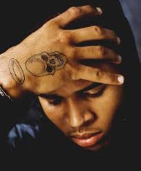Needless to say that didn't stop him. Yes It S Chris Brown Interesting Faces Chris Brown Body Art