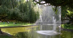 Toutefois les jardins botaniques, les jardins zoologiques et les parcs naturels font l'objet de listes distinctes. Parcs Et Jardins Suresnes