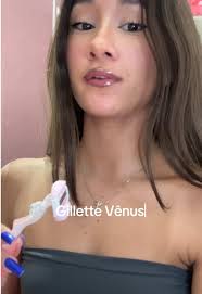 Como Colocar A Gillette Venus Roxa Na Gilete Vênus Rosa