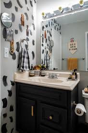 Initially, eclectic ideas about bathroom design mean a combination of many decoration styles and a combination of elements. Eclectic Bathroom Photos Design Ideas Remodel And Decor Lonny