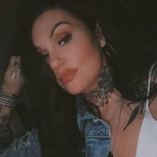 APRIL BIRTHDAY CELEBRANTS CONTACT ME FOR YOUR STUNNING CUSTOMISED PICTURES  FOR YOUR SPECIAL OCCASIONS