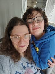 Presents from my boyfriend's roommate for me and my daughter! My boyfriend  got a shirt as well ☺️