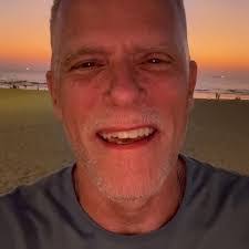 Lisa Borquez's Instagram, Twitter & Facebook