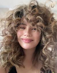 LOOK: Beautiful Denise Laurel with curly hair 😍😍😍