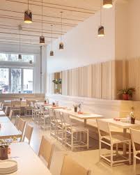 Kismet La Chefs Sara Kramer And Sarah Hymanson Serve Their Unique Take On Middle Eastern Cuisine With Diseno De Interiores Restaurante Vintage Restaurante Bar