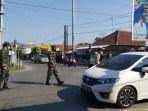 Pada video gunung rowo viral itu terlihat si cewe berada di atas pangkuan si cowo, dan mereka tidak memperdulikan lingkungan sekita, sehingga mereka tidak merasa malu filihat oleh banyak orang sekitar. Viral Video Remaja Mesum Di Pinggir Waduk Gunungrowo Pati Camat Langsung Kumpulkan Pedagang Tribun Banyumas