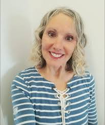 ✨ When I truly started healing, I came to realise that I didn't need  another diagnosis, prescription or pill. ✨ What I needed was …….. To pause  To breathe To listen to