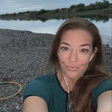 Ali Bowers's Instagram, Twitter & Facebook