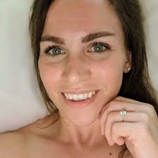 Haley McCarty (@hahahaleymc)