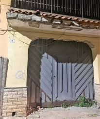 Reserva tu hotel, casa rural o camping casal di principe con viamichelin. Casal Di Principe Un Povero Cane Prigioniero Da Mesi In Un Immobile Sequestrato Appiapolis News In Tempo Reale