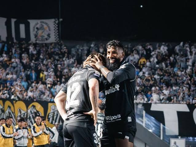 Santos vence Cruzeiro na Vila Belmiro e consolida boa fase no Brasileir&atilde;o