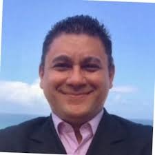 Corrían días del crucero en tierra del 2015-iniciativa del señor Zareh  Zarikian- en el Eurobuilding Hotel and Suites Caracas, y donde coincidieron  las carreras de Richard Perdomo y la mia…