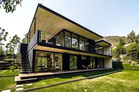 179m² synthesize the ideas design single storey houses with flat roofs, unique, modern. Contemporary House With Flat Roof Metal Facade Coating Santiago Interior Design Ideas Ofdesign