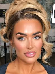 Creative Makeup Techniques by Robyn Anderson