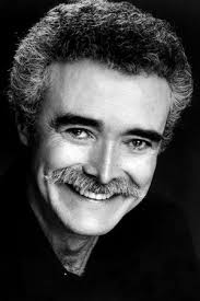 A.J. Hood : biographie, filmographie, photos & vidéos